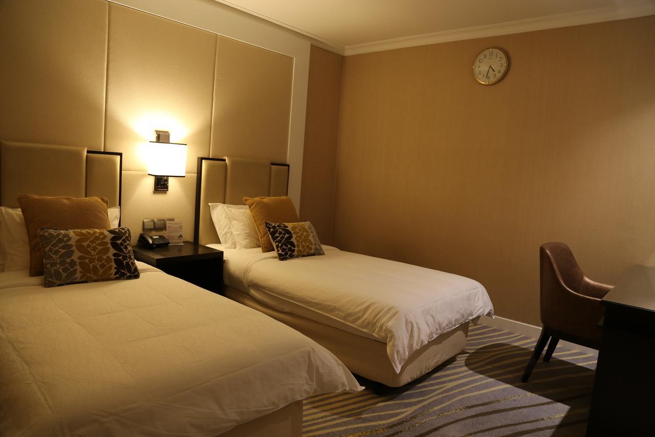 Ambassador Transit Hotel - Terminal 2 Singapore Exteriör bild